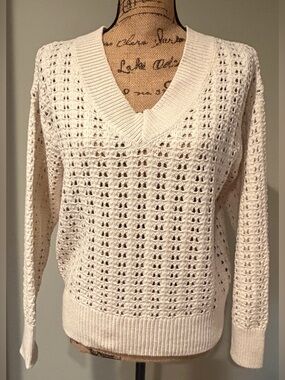 NWT Universal Thread Cream Openwork V-Neck Knit Pullover Sweater - Size S